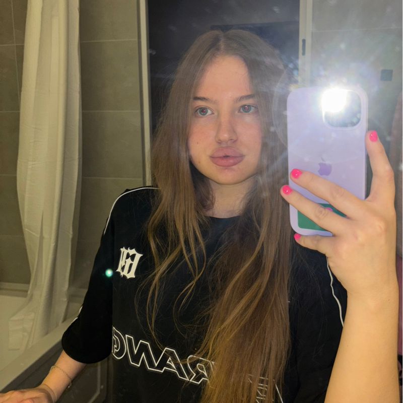 Полина