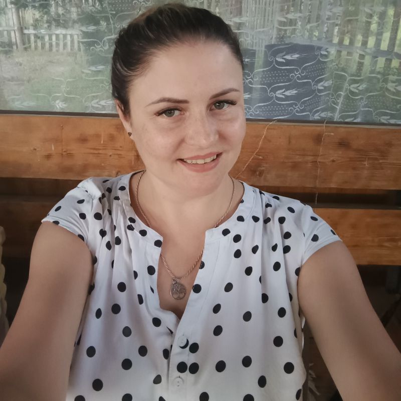 Молчанова Нина