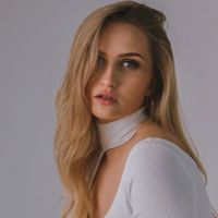Салина Виолетта