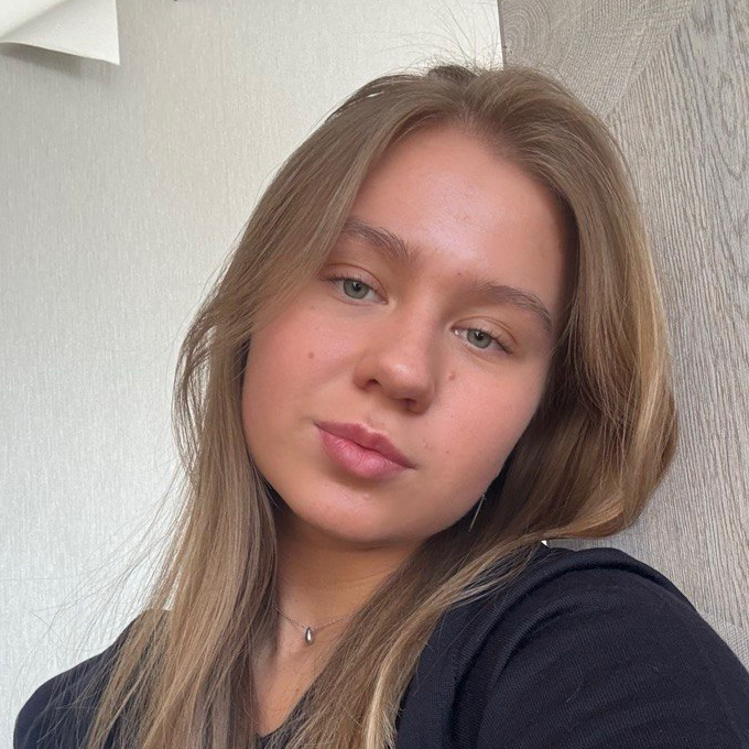 Арина Лаптева