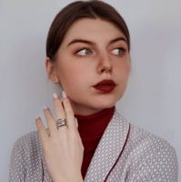 Полина