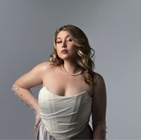 Полина