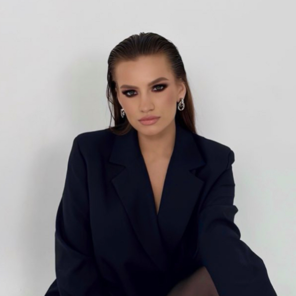 Леонова Кристина