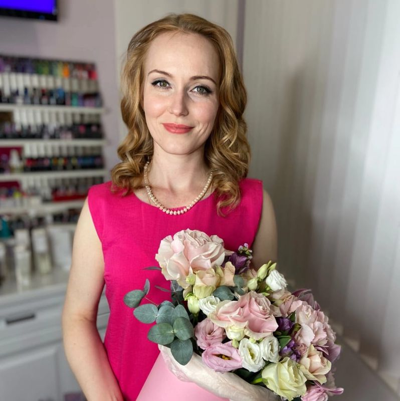 Щёлокова Елена маникюр