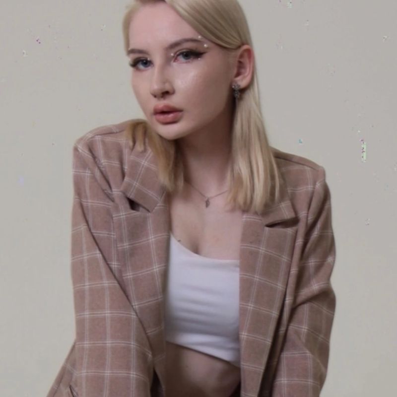 Полина