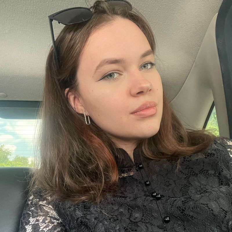 Полина