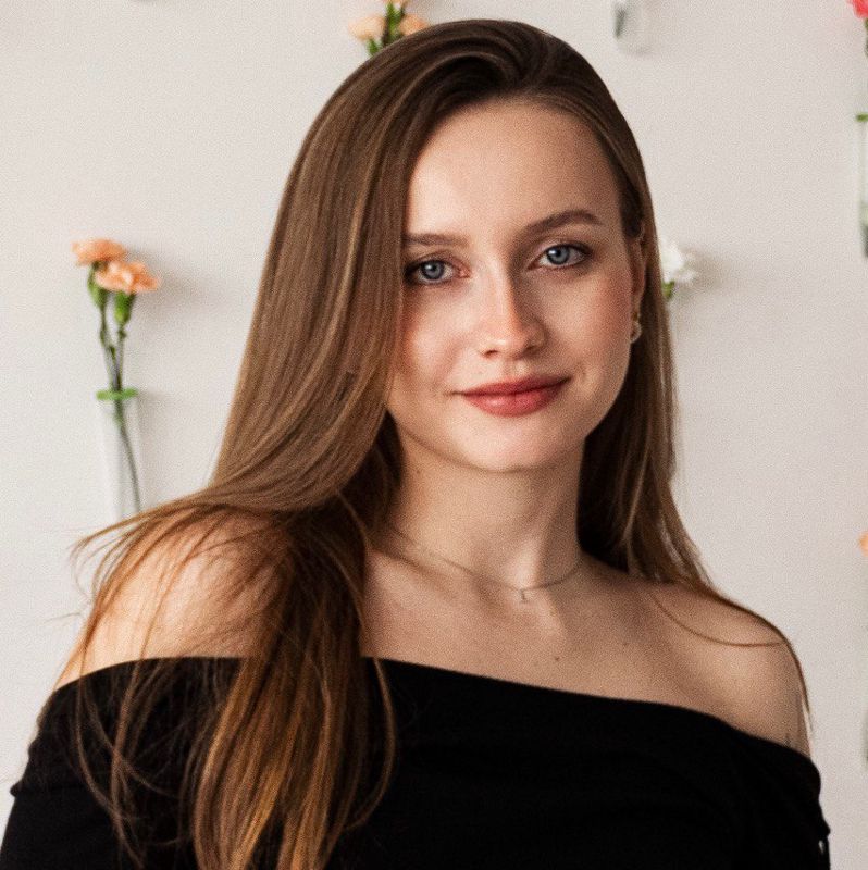 Плаксунова Елена