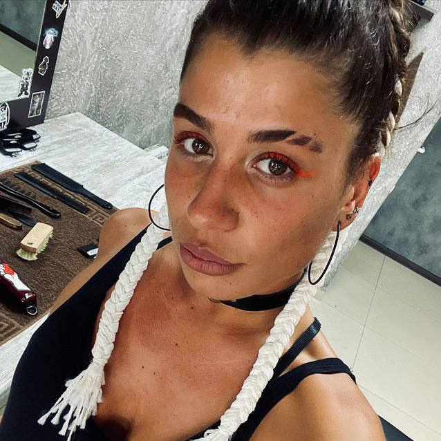 BARBER LINA