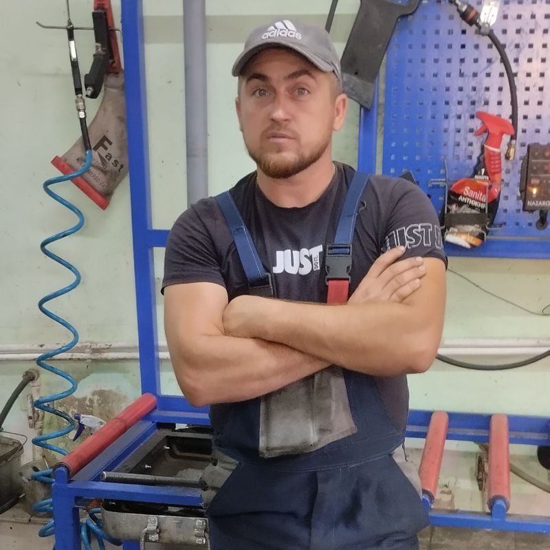 Е Маленький Саня