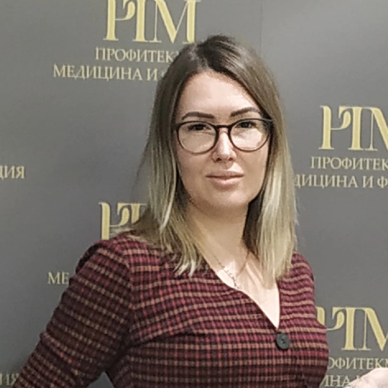 Леснева Елена