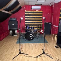 - Комната 4