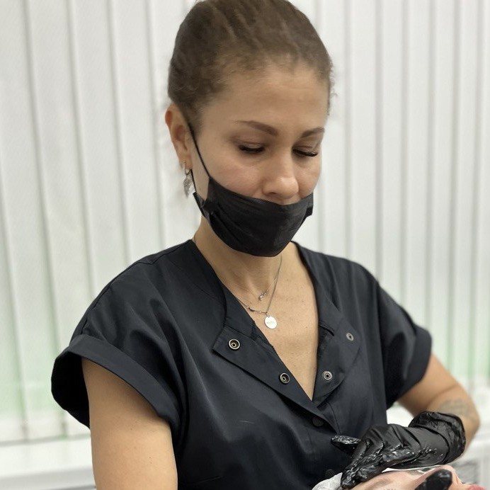 Косметолог Анна