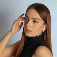 Полина
