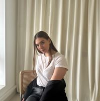 Анна Шатова