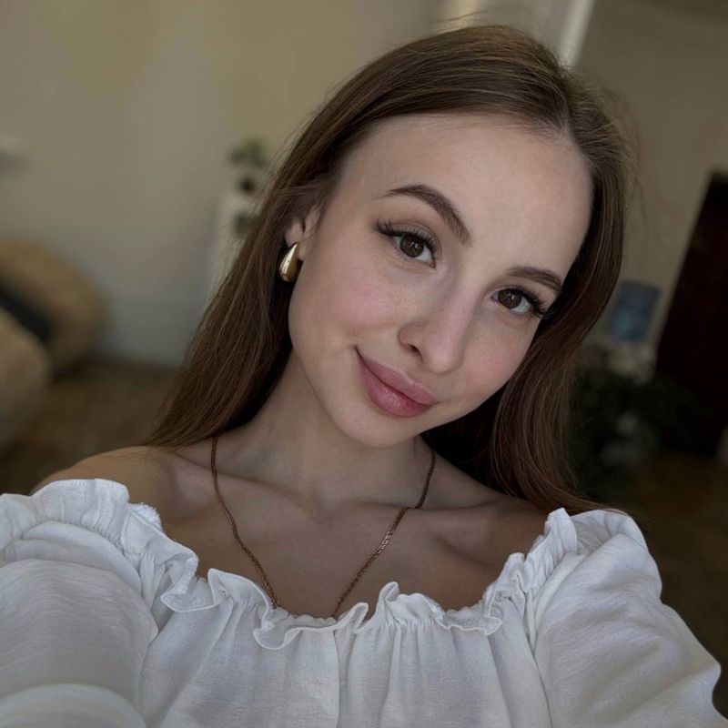 Яна