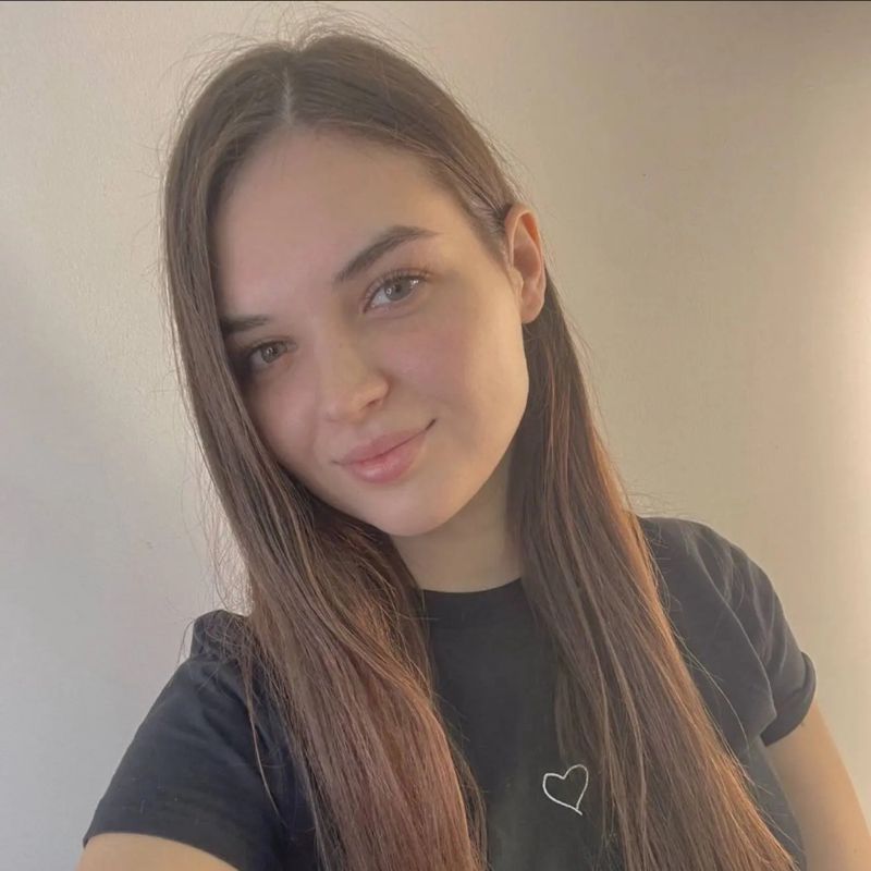 Полина