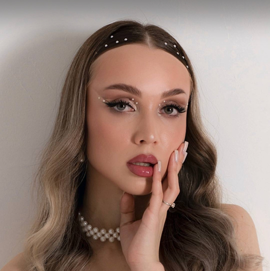 Алина