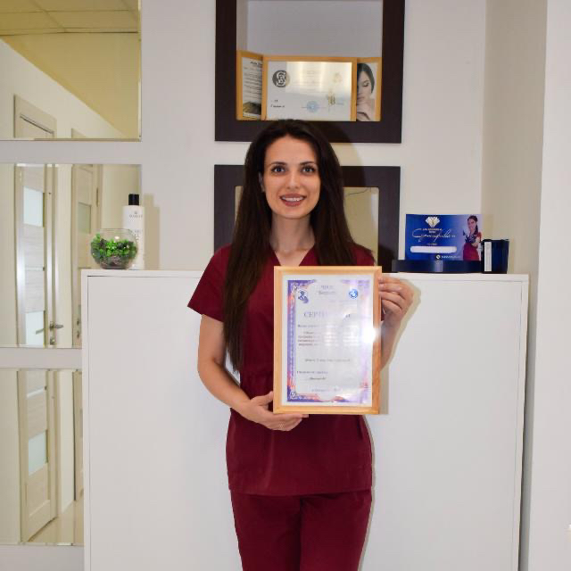 Елена Харитонова