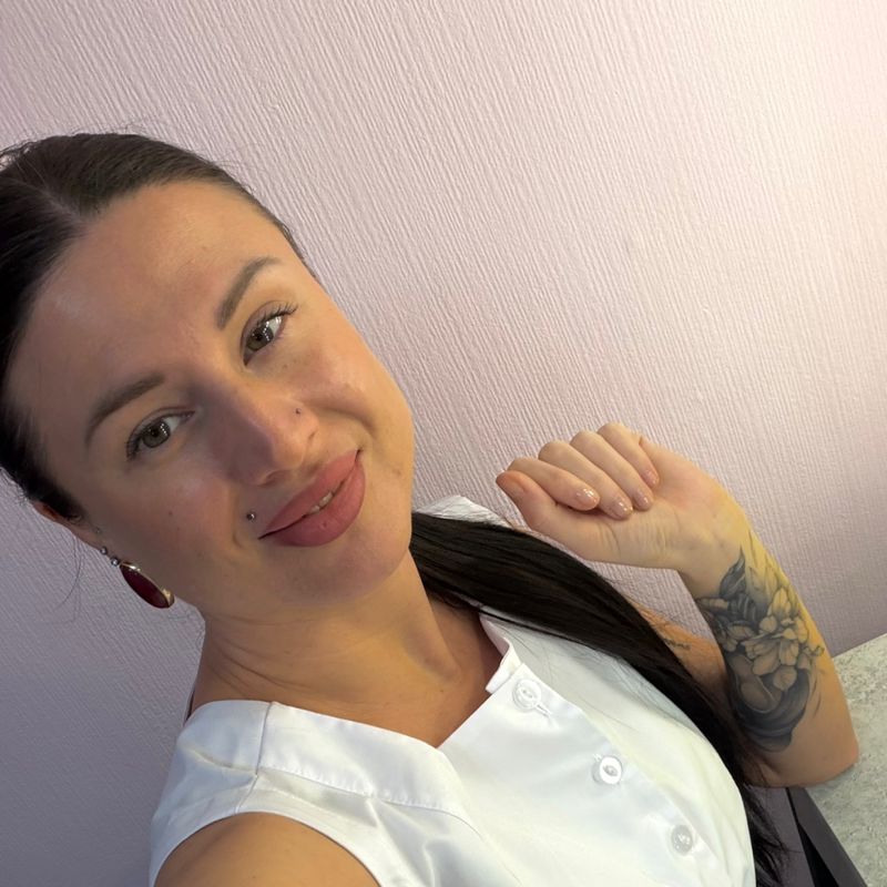 Рукавишникова Елена