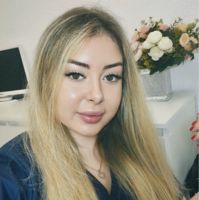 Полина