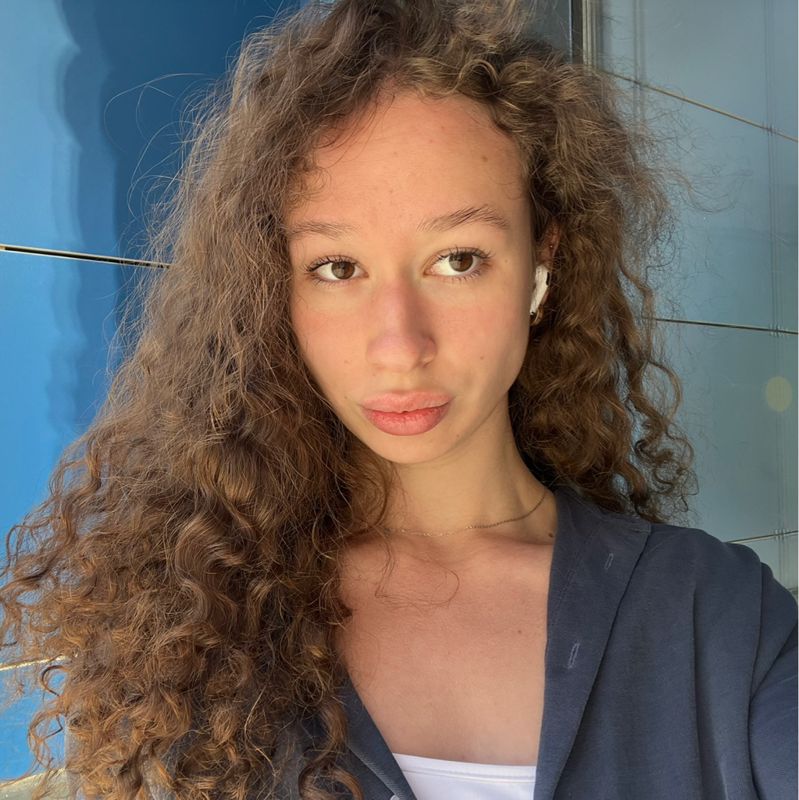 Алина