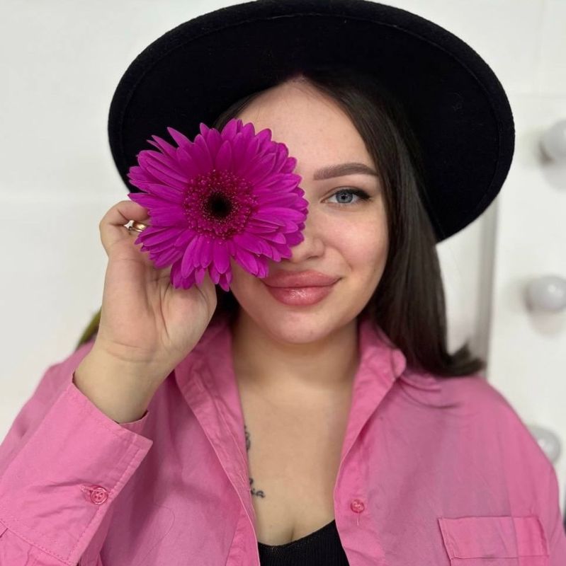 Полина