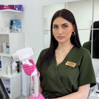 Полина