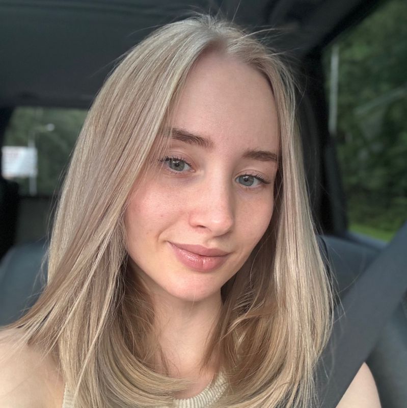 Коновалова Майя