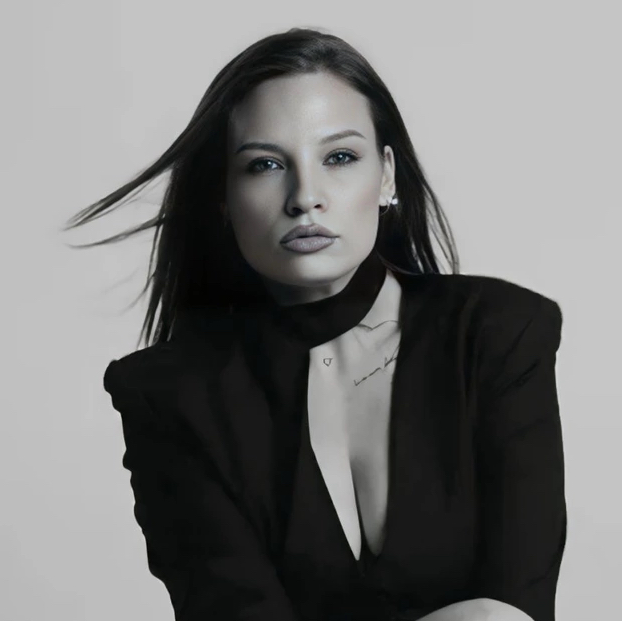 Алина
