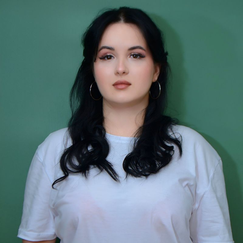 Опарий Ангелина