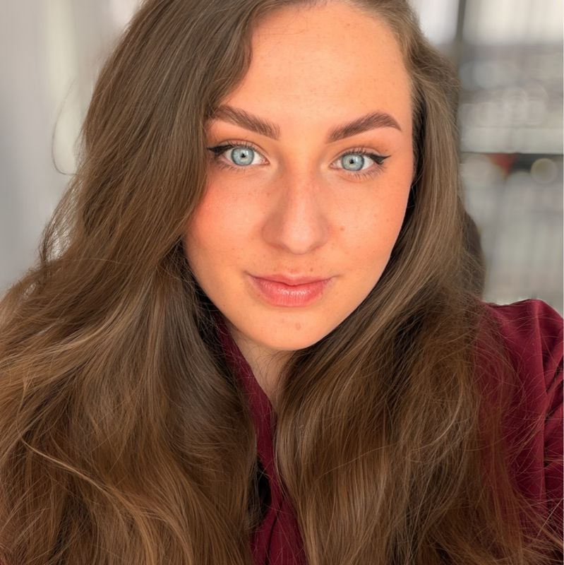 Полина