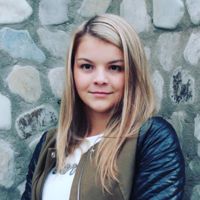 Шартон Полина
