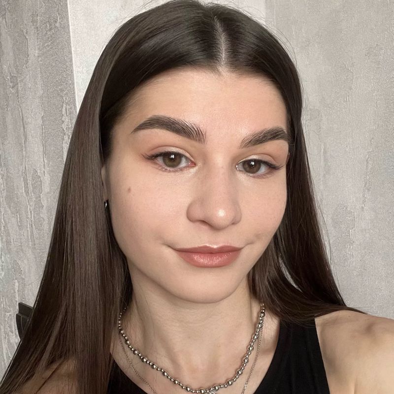Полина