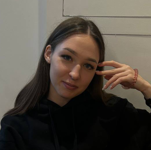Алёна