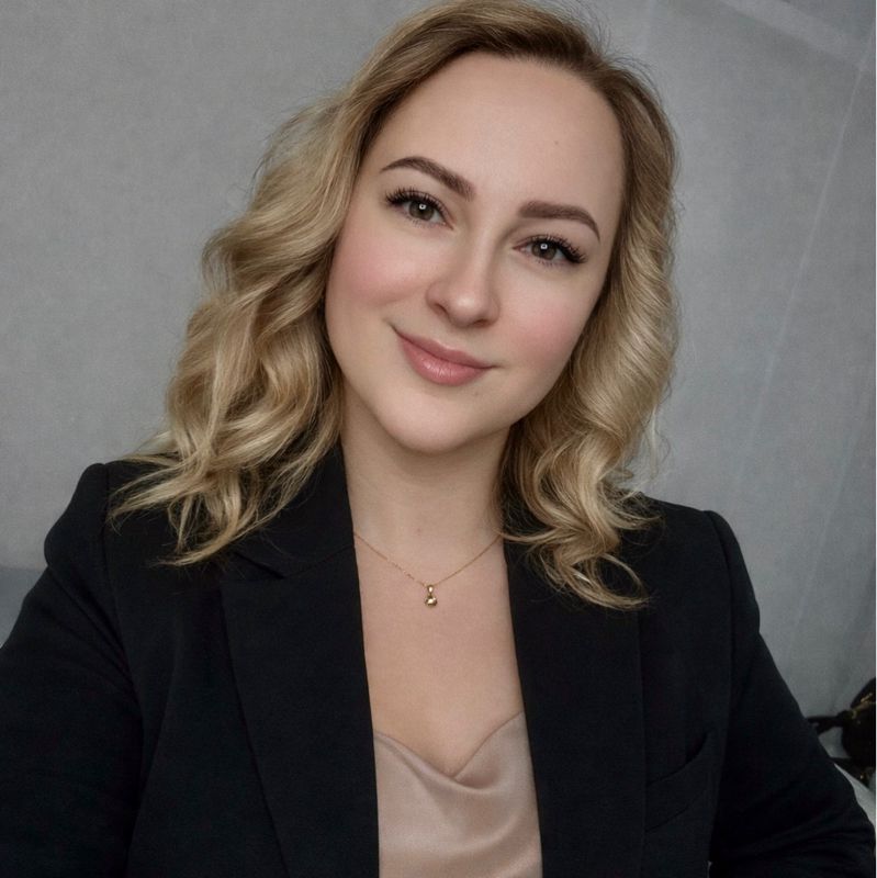 Яна