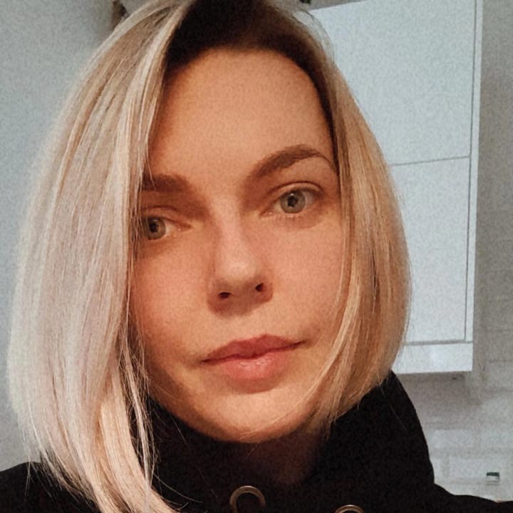 89219522282 Антонина