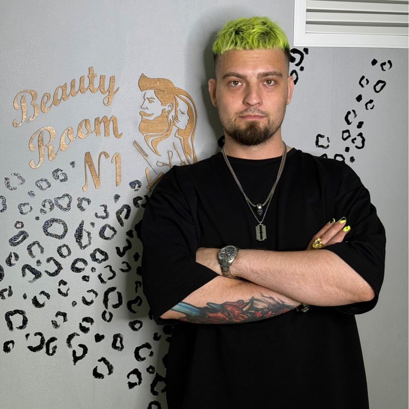Шеф-барбер Семён