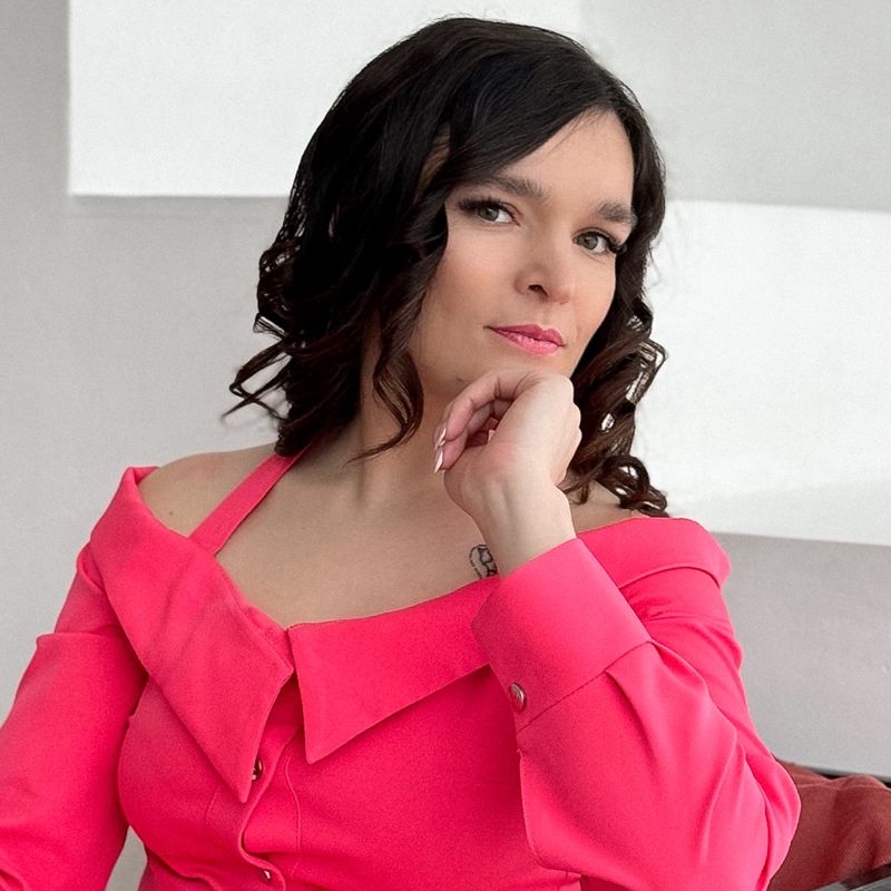 Анохина Лолита