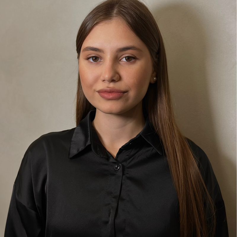 Александра
