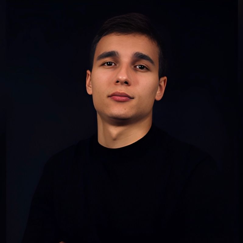 Максим
