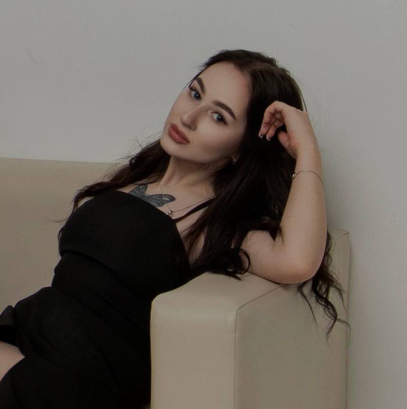 Полина