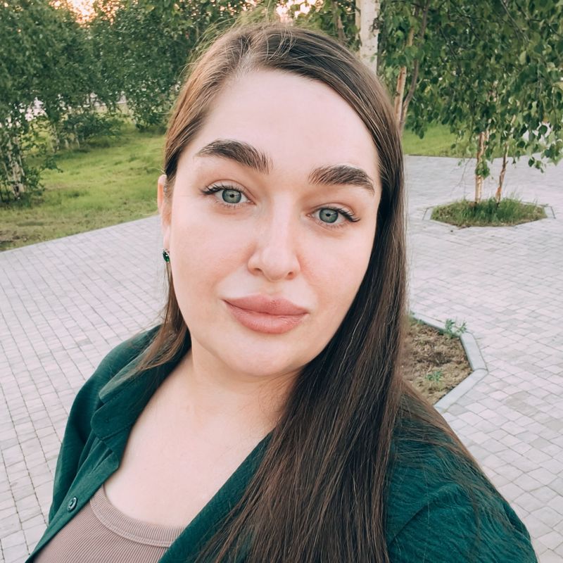 Яньшина Яна