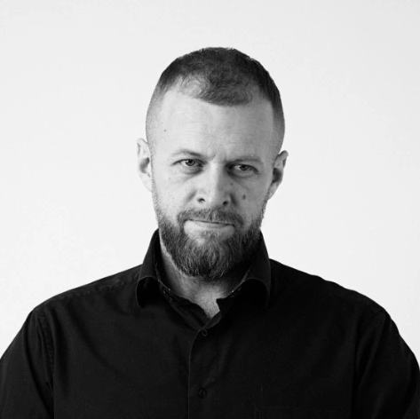 (Магнитогорск) Павел Демин