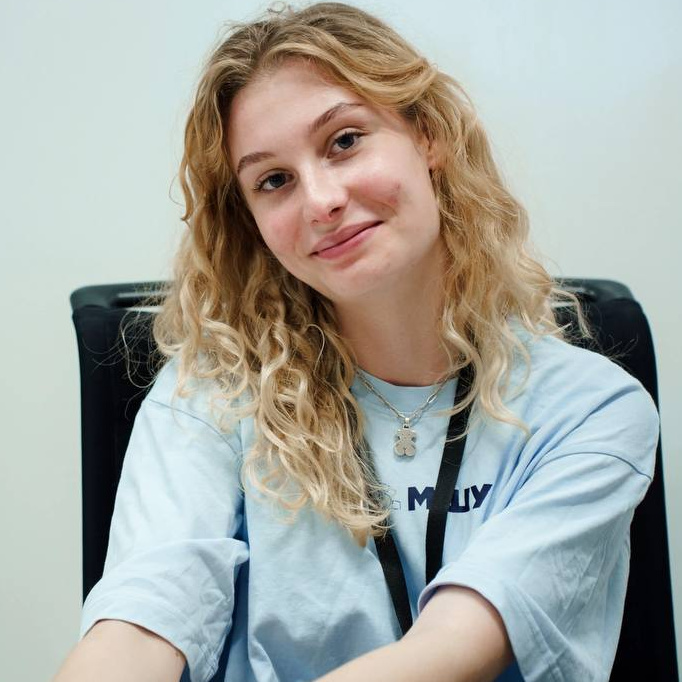 Ева