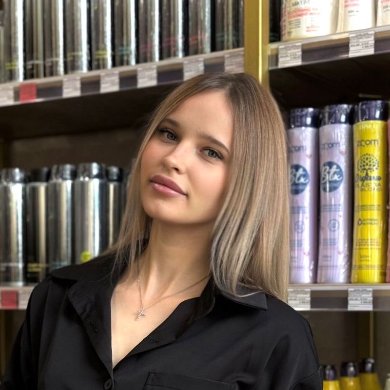 Лозовая Елена