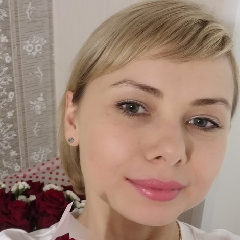 Назарова Аида