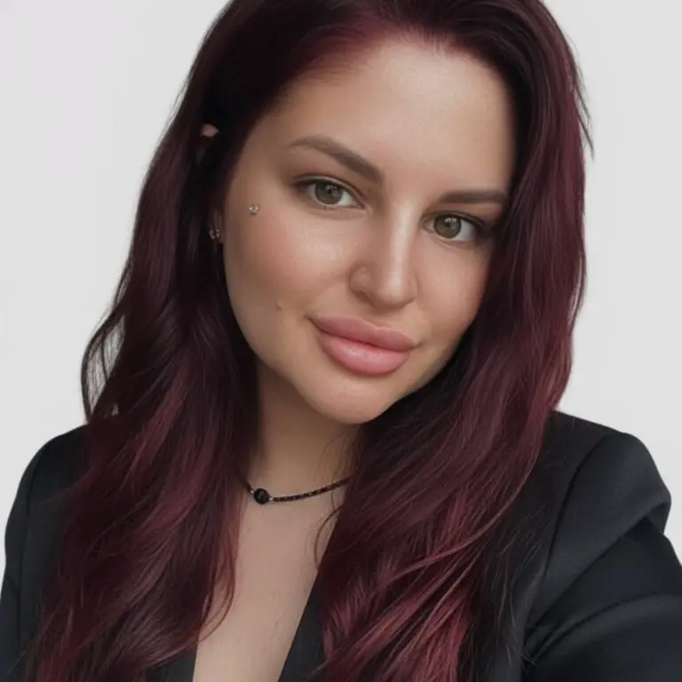 Алина