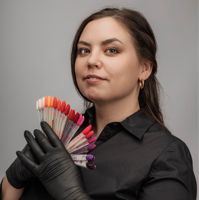 Леонова Юлия