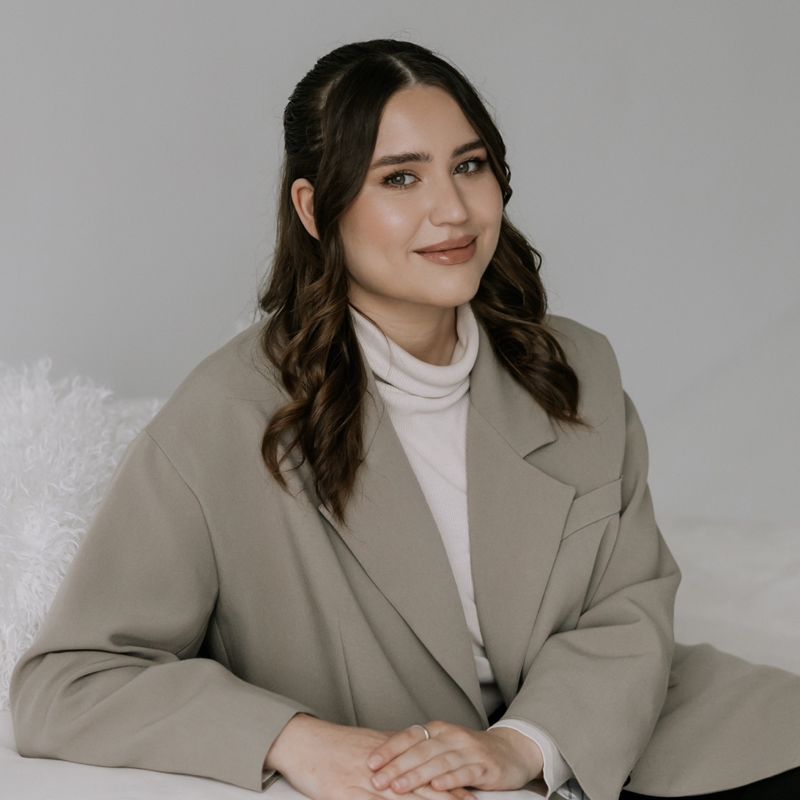 Алина