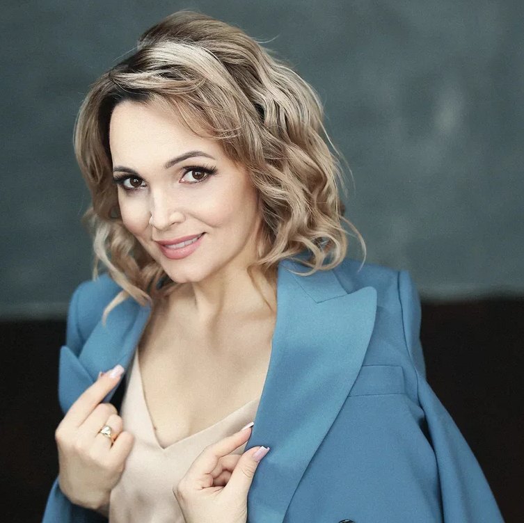 Новосельцева Галина